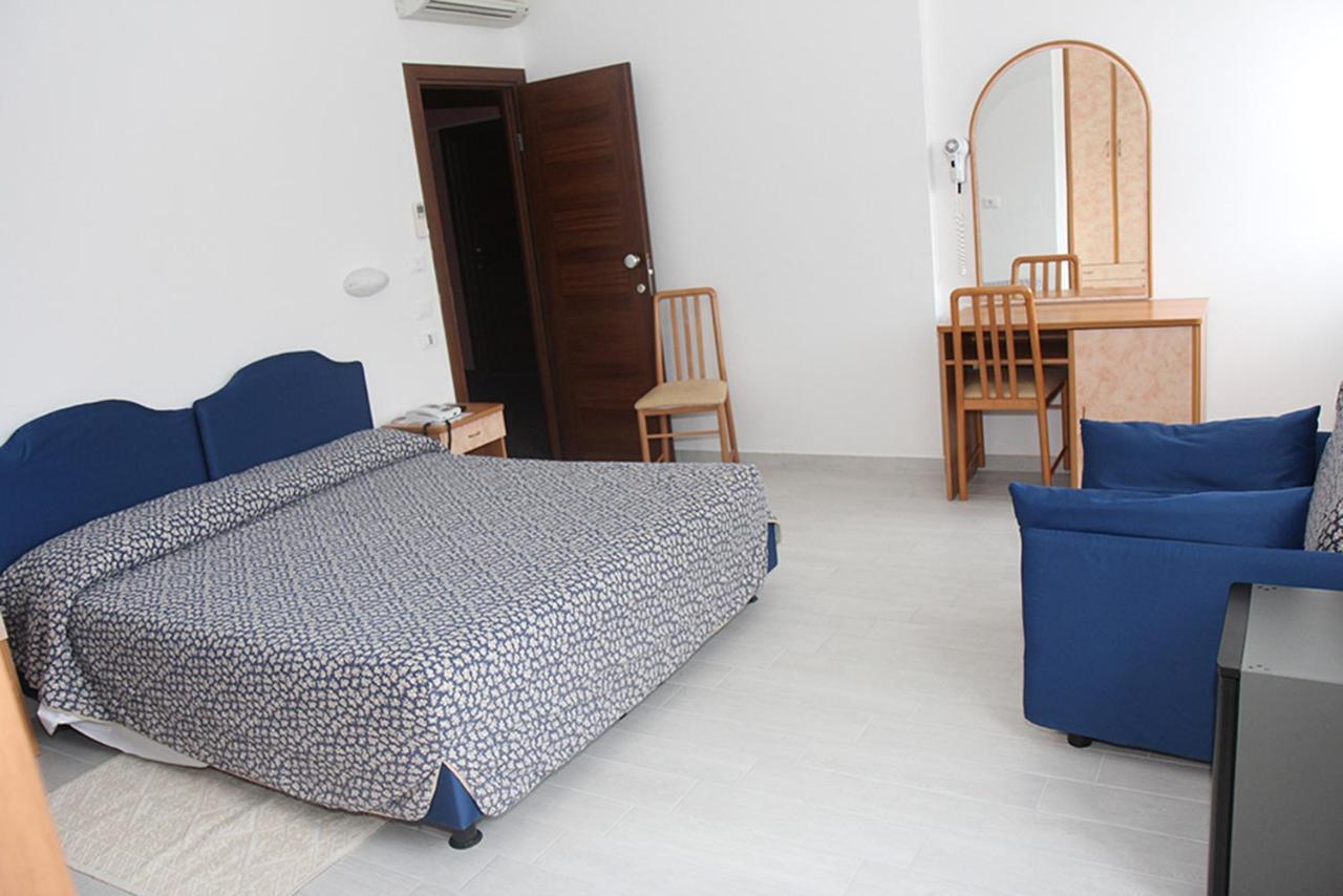 Hotel Cristallo Riolo Terme Buitenkant foto